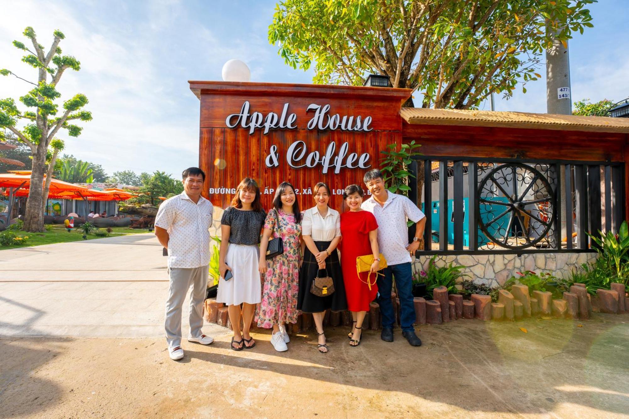 Apple House & Coffee Hotel Bà Rịa Kültér fotó